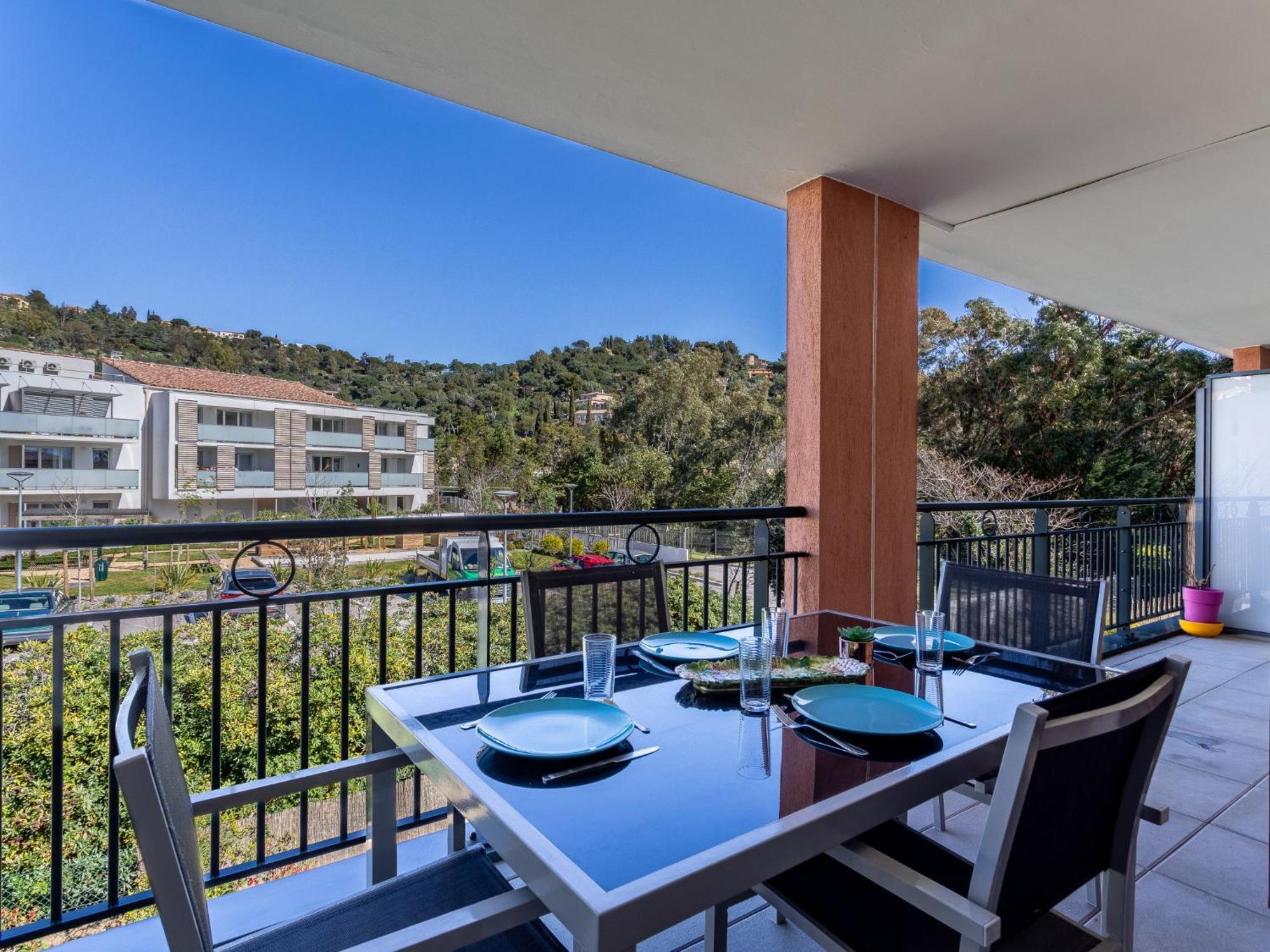 Apartment Le Jardin Du Loderi-2 By Interhome บอร์มส์-เลส์-มิโมซาส์ ภายนอก รูปภาพ